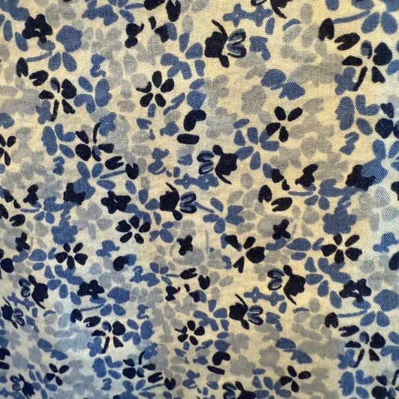 Van Heusen Flex Stretch Men’s Sz L Blue and White Casual Long Button Down Shirt - Picture 5 of 12